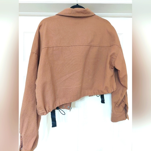 Forever 21 Cropped Buckle Cargo Jacket Dark Tan - Picture 3 of 7